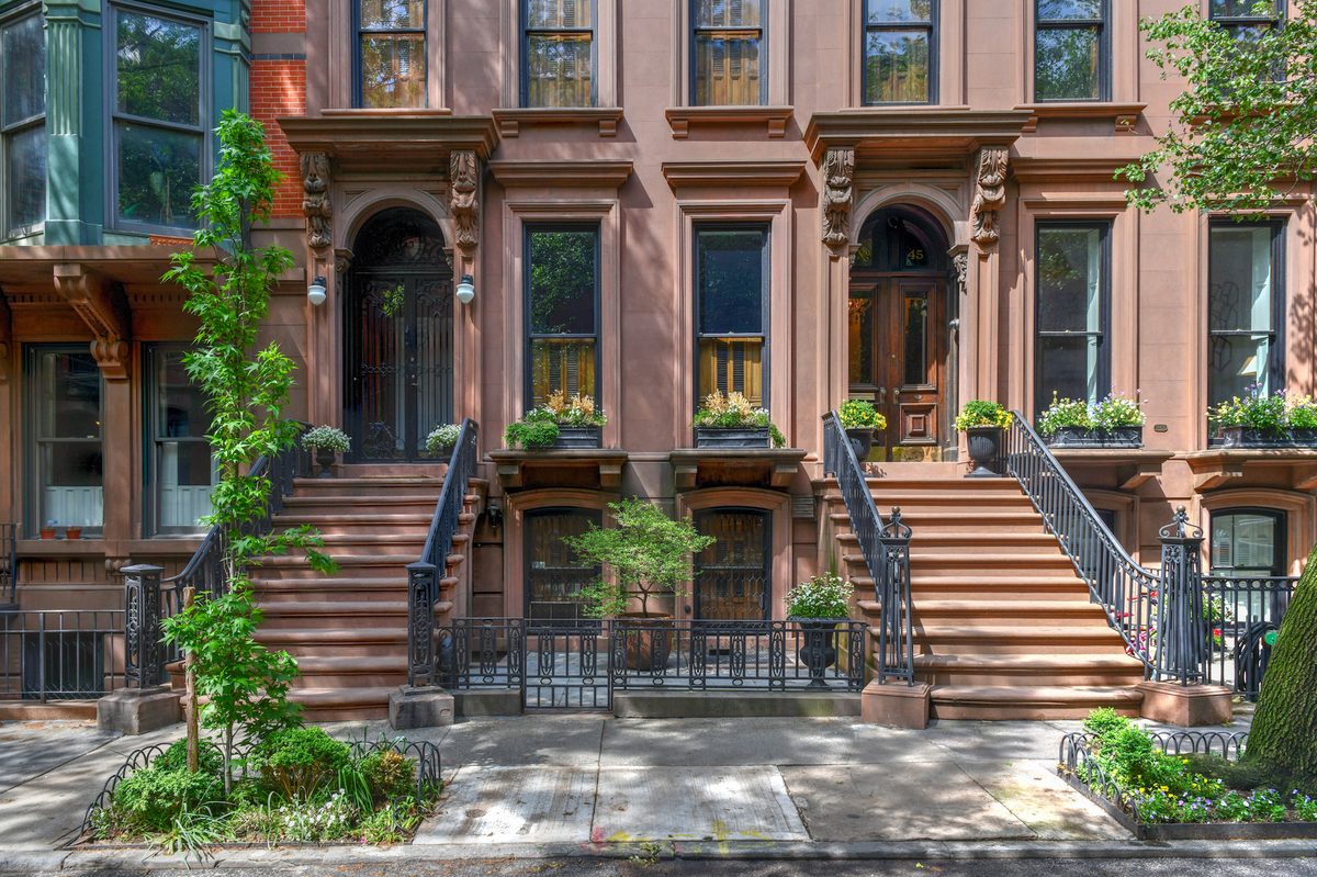 Brooklyn brownstone buildings